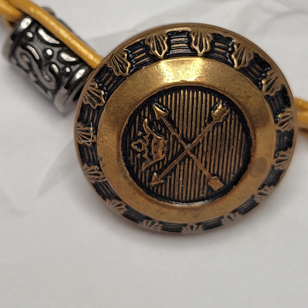 Bracelets - Picture 4 of 11